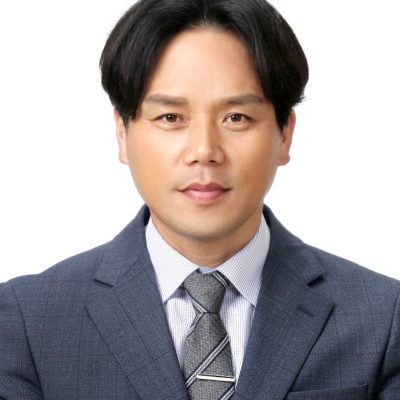 부서기 신효은 목사(진성)